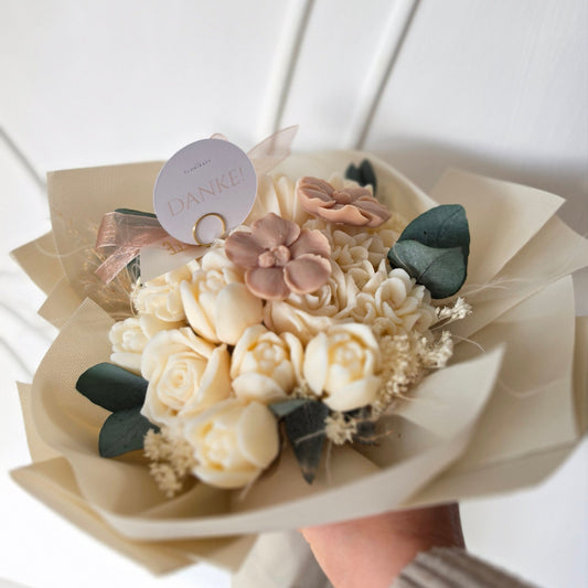 Blumenstrauß Soja Melts FloriBeige