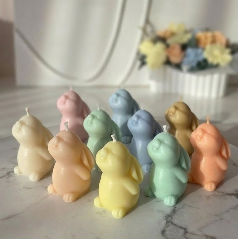 Handgefertiges  Sojakerze  Osterhase MI